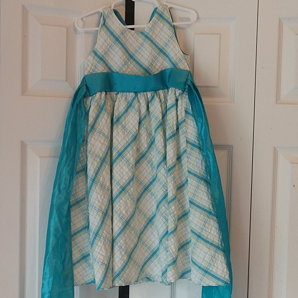 Girls dress